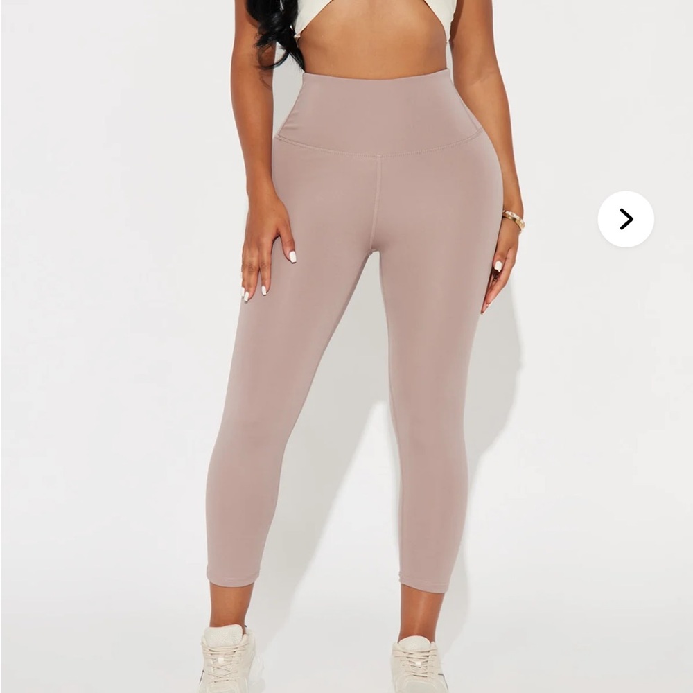 Capri High-Waisted Taupe Leggings